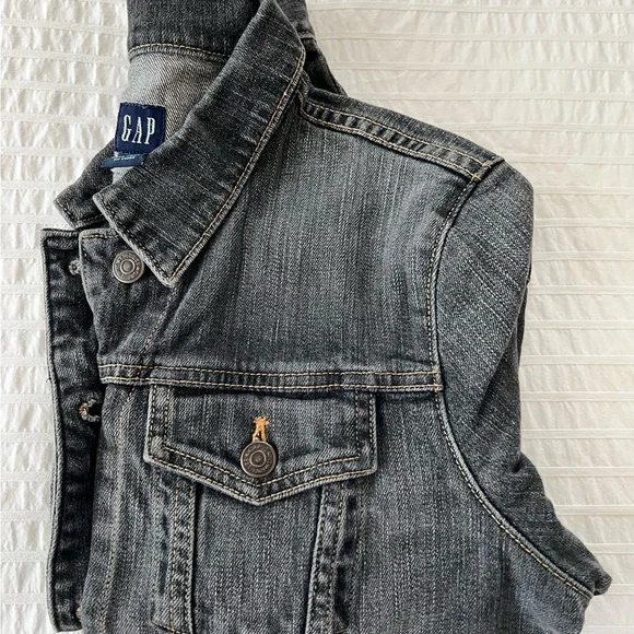 GAP Gray Fitted Denim Jacket Size M - Picture 5 of 5